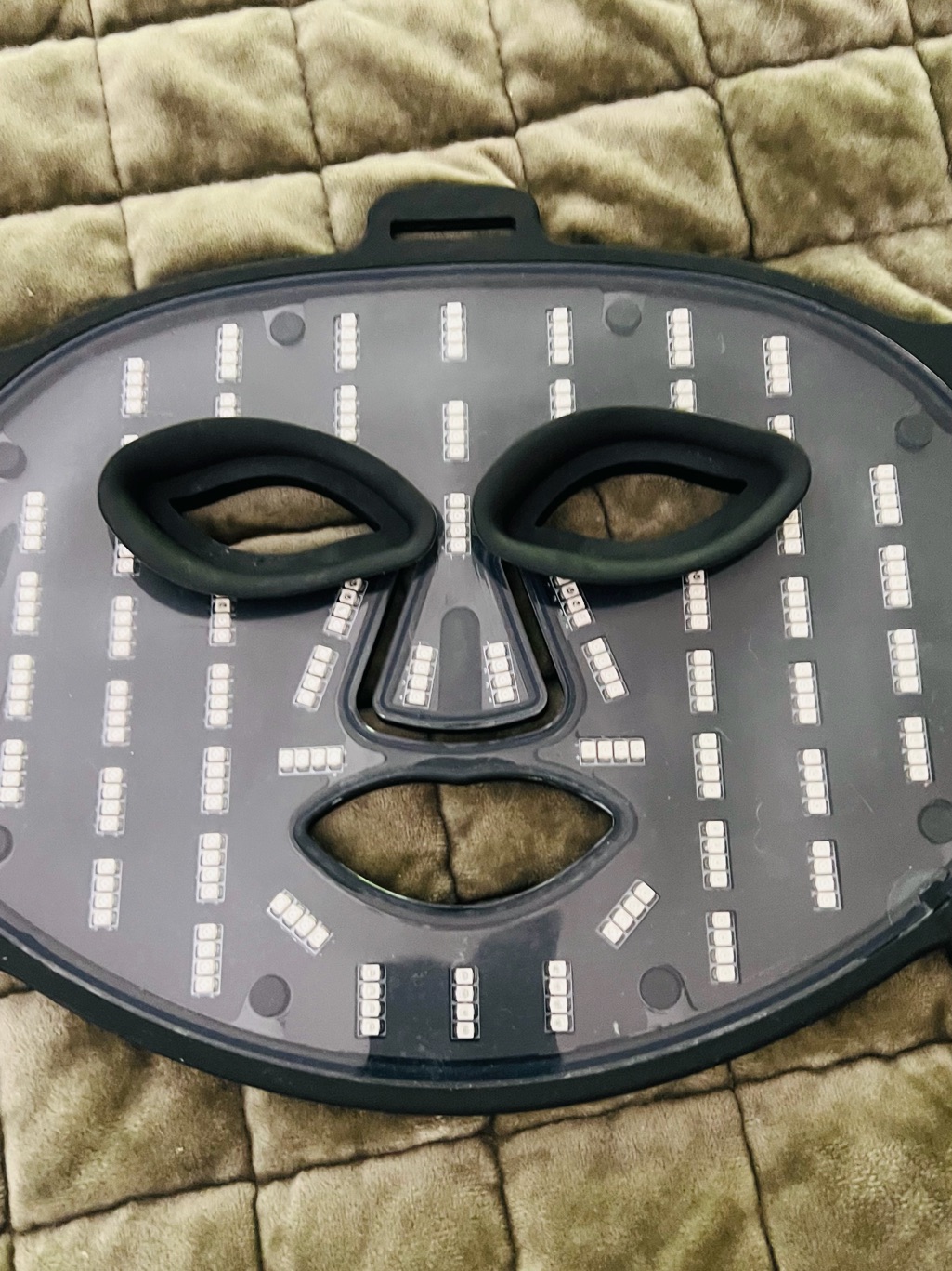 Bon Charge Red Light Face Mask — image 8 of 8